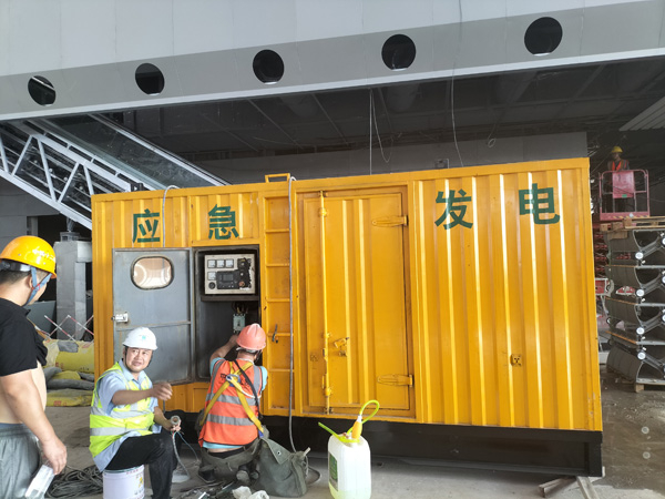 崇义怎样判断空气滤清器是否需要更换？